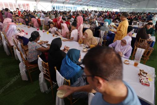 RUMAH TERBUKA