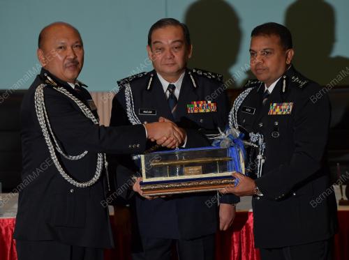 DATUK MAZLAN MANSOR