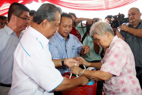 TAN SRI MUHYIDDIN YASSIN