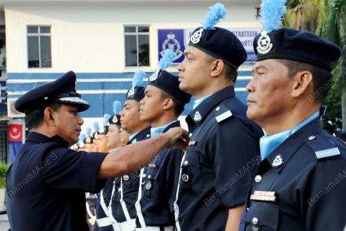 JB05_25032015_HARI_POLIS