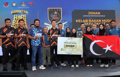 MOHD HAIRI MAD SHAH 