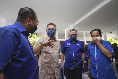 DATUK HASNI MOHAMAD