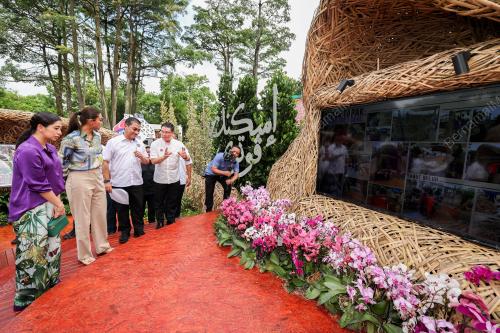 CHE PUAN MAHKOTA KHALEEDA JOHOR