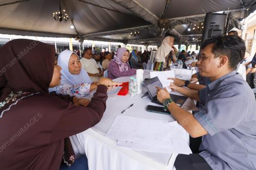 DATUK SERI NORAINI AHMAD
