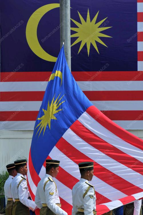 DATUK ABDUL GHANI OTHMAN