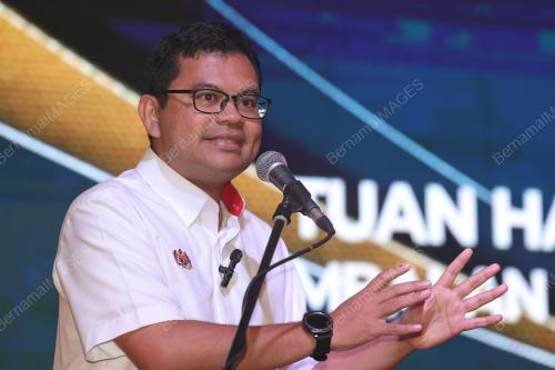 AKMAL NASRULLAH MOHD NASIR 