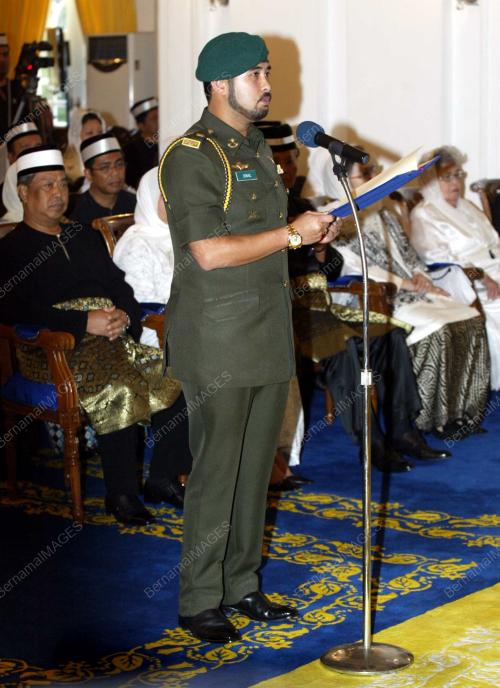 TUNKU ISMAIL IDRIS ISMAIL