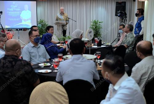 TAN SRI ANUAR MUSA