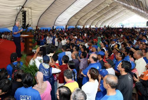 JB05_29042013_PM_PERHIMPUNAN