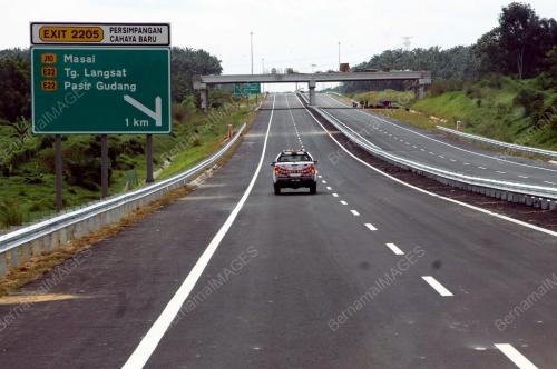 LEBUHRAYA SENAI-PASIR GUDANG-DESARU
