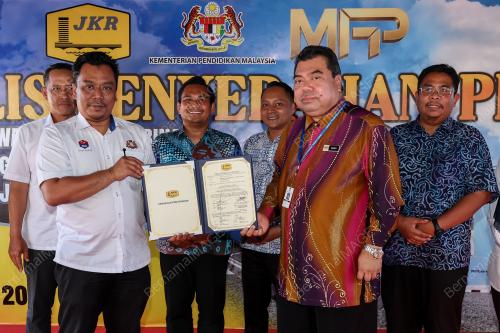 MOHAMAD FAZLI MOHAMAD SALLEH