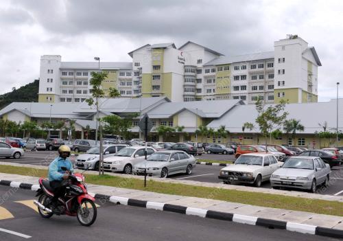 JB05_30122011_HOSPITAL_KLUANG
