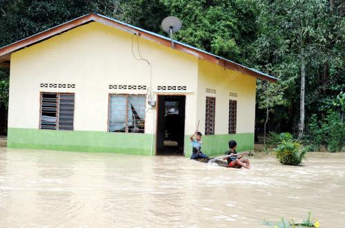 JB06_01022011_BANJIR