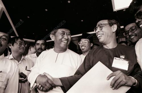 YANG BERHORMAT DATUK SHAHRIR ABDUL SAMAD