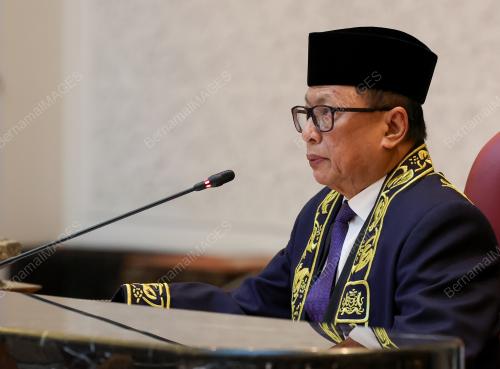 DATUK MOHD PUAD ZARKASHI