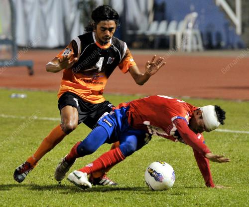 JB06_04082012_PIALA_MALAYSIA