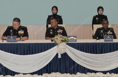 DATUK KAMARUL ZAMAN MAMAT