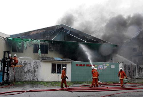 BOMBA DAN PENYELAMAT