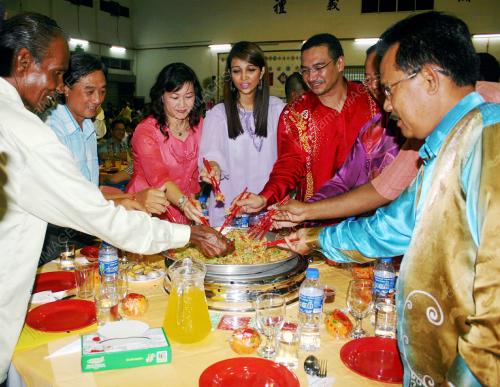 HISHAMMUDDIN TUN HUSSEIN