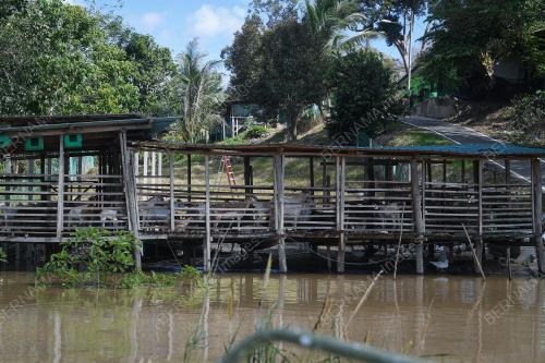 BANJIR SAFARI