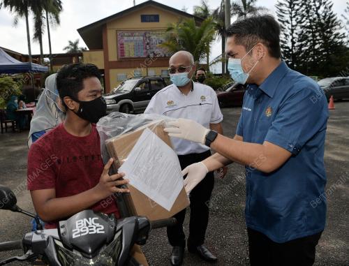 DATUK DR RADZI JIDIN