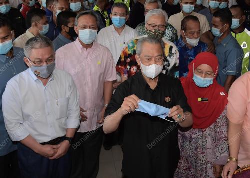 TAN SRI MUHYIDDIN YASSIN