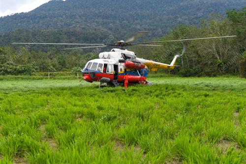 HELIKOPTER Mi - 17