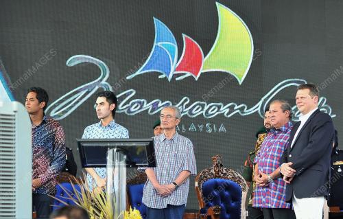 JB06_09022015_MONSOON_CUP