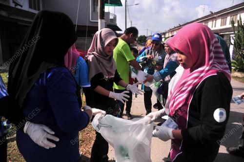 JB06_09032019_GOTONG_ROYONG_MEGA
