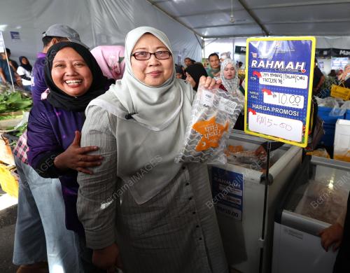 SENATOR FUZIAH SALLEH