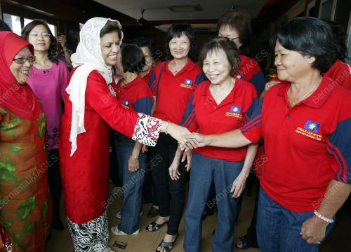 JB06_10012011_1AZAM_NIAGA
