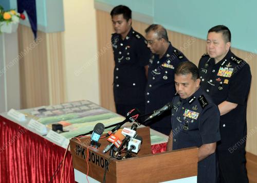 DATUK AYUB KHAN MYDIN PITCHAY