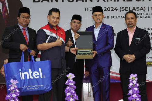 MOHD FARED MOHD KHALID  