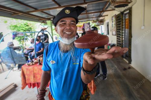 GASING FELDA KAMPUNG TENANG