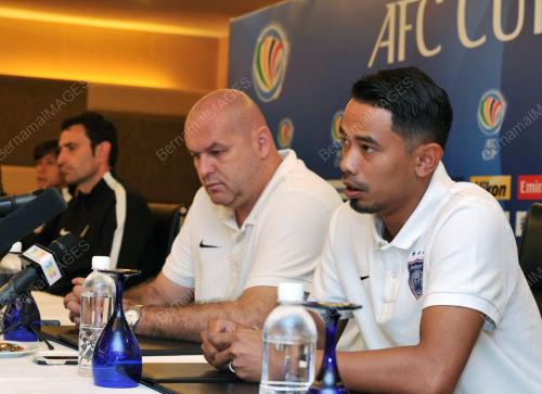 JB06_13042015_PIALA_AFC
