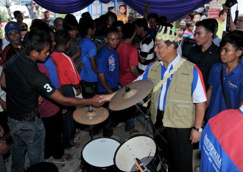 TAN SRI MUHYIDDIN YASSIN