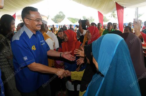 JB06_14042018_WARGA_FELCRA_BN201804135084