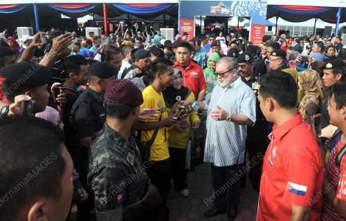 JB06_14052016_PELEPASAN_KMJ-TRAK