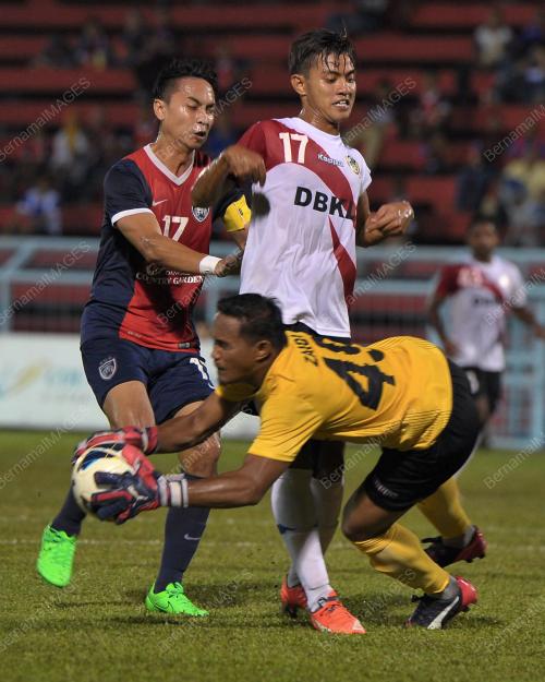 JB06_14082015_LIGA_PERDANA_2015