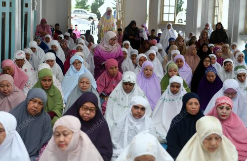 JB06_15062018_SOLAT_AIDILFITRI