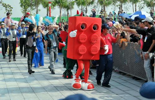 JB06_15092012_LEGOLAND_DIBUKA