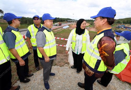 DATUK SERI ALEXANDER NANTA LINGGI