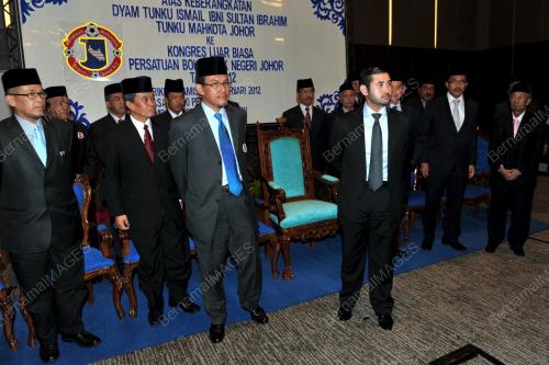 JB06_16022012_PBNJ_EGM