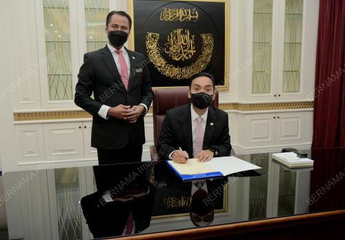 DATUK ONN HAFIZ GHAZI