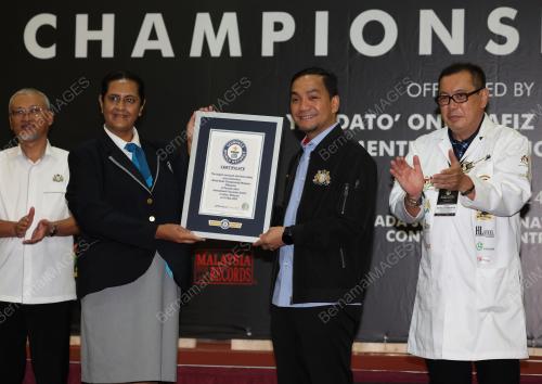 DATUK ONN HAFIZ GHAZI