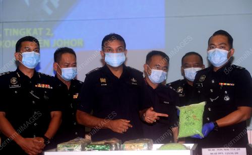 DATUK AYOB KHAN MYDIN PITCHAY