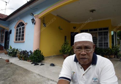 JB06_17012011_PERANG_BENDERA