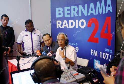JB06_18052013_RADIO_24