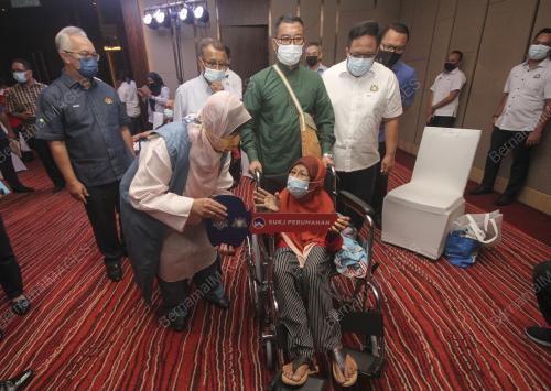 DATUK ZURAIDA KAMARUDDIN