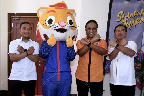 DATUK SRI REEZAL MEXICAN NAINA MERICAN